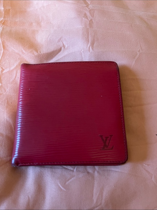 Louis Vuitton Accessories - Louis Vuitton Burgundy Epi Leather Men's Bifold Wallet